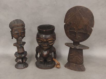 A set of 5 modern African wooden statuet...