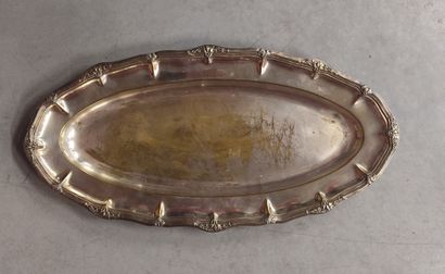 Oval silver-plated metal tray
With handles,...
