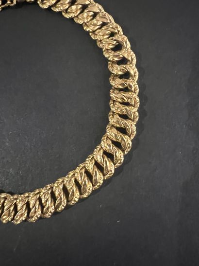 American mesh bracelet 
with two safety clasps
Weight:...