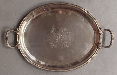 Oval silver-plated metal tray
With handles,...