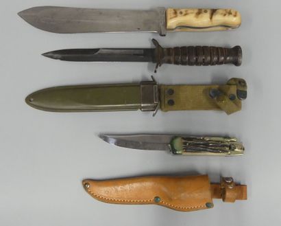 set of three hunting knives:
Blade marked...