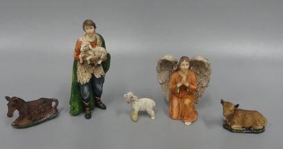 Set of twelve crib figures and animals
in...