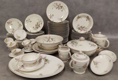 An 84-piece dinner service in Limoges porcelain
marked...