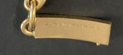 Gold curb chain link, marine style.
Weight:...