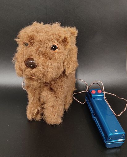 Scottie: remote-controlled plush dog
H 20...