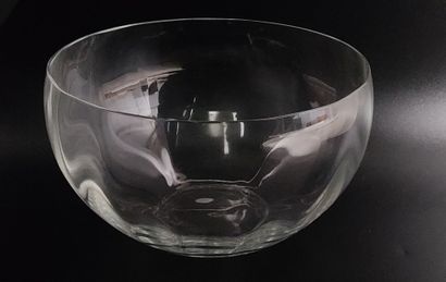 Sèvres crystal 
a salad bowl diam 23.50 cm...