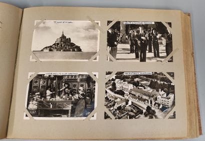 an album of about 350 mostly modern postcards
average...