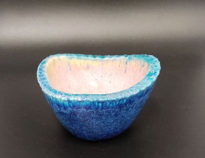 Accolay : Small pocket cup in speckled blue...