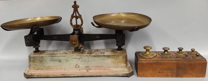 One Roberval 5 KG scale
Attached: an incomplete...