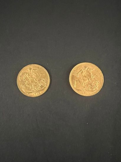Two gold sovereigns George V 1911 S (Sydney)...