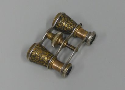 Pair of theater binoculars 
in niello brass...