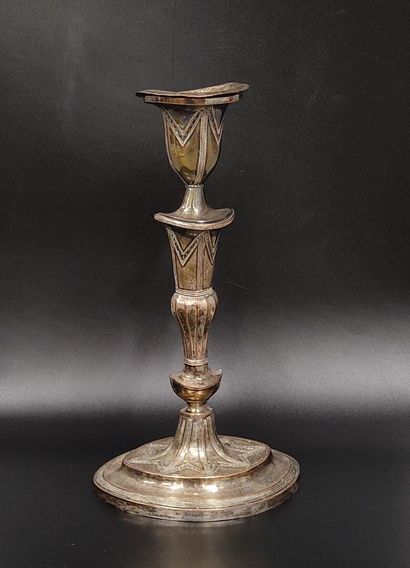 Lot: a three-light gilt brass
in gilded brass,...