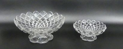 Baccarat: a fruit bowl and its four cups...