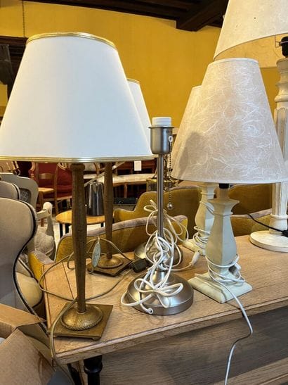 THREE pairs of bedside lamps in resin, metal,...