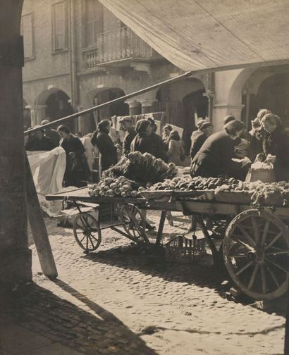 Jost J MARCHESI
Market scene 
View of Notre...