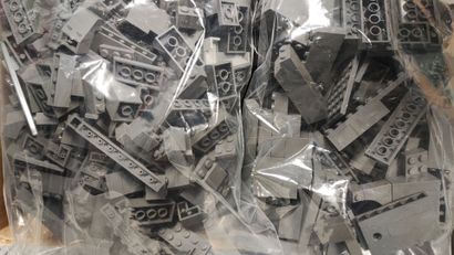 LEGO TECHNIC VRAC
vrac d'environ 2 kg - tout...