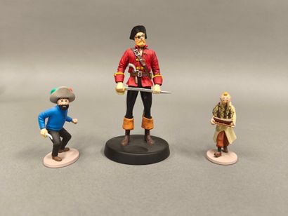 LOT de 2 figurines en résine polychrome et...