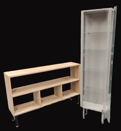 Set of five small mismatched display cases
One...