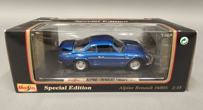 ALPINE RENAULT 1600 S 1971 blue in box -...