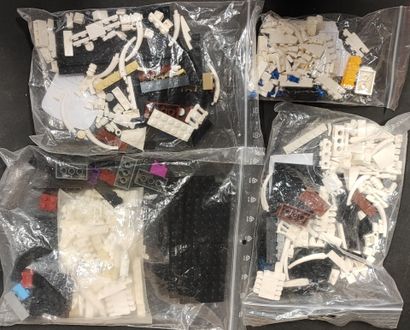 LEGO VRAC
Vrac d'environ 2.6 kg de Lego gris...