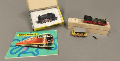 - TRIX EXPRESS 2418 locomotive vapeur BR...