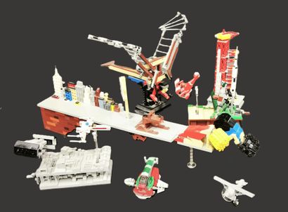 LEGO : MISCELLANEOUS
- The edge of the world...