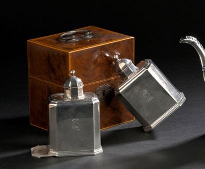 LONDRES, 1805-1806
Coffret contenant deux...