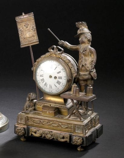 Pendule en bronze ciselé d'époque Louis XVI
À...