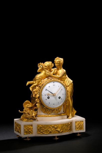 Pendule en bronze ciselé et doré, vers 1780
À...