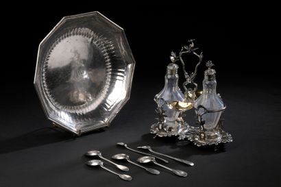 AUGSBOURG, 1777-1779
Huilier-vinaigrier-salières...