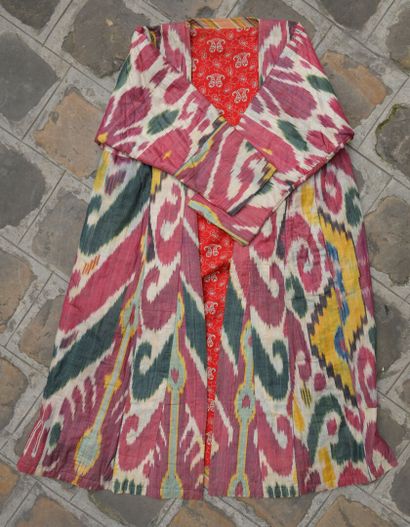 Chapan, Ouzbékistan
Manteau en ikat soie...