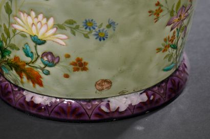 Théodore DECK (1823-1891)
Grand vase en faïence...