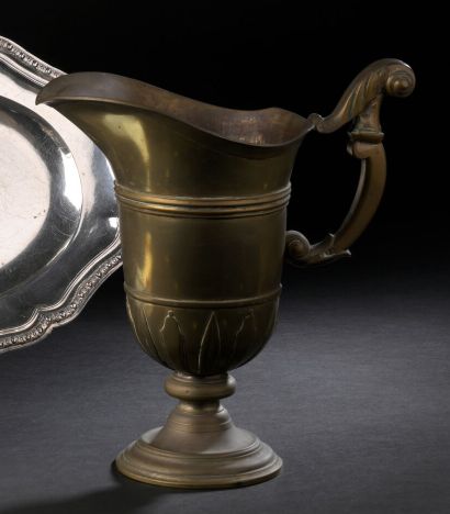 Grande aiguière casque, vers 1700-1730
À...