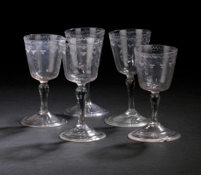 FRANCE, XVIIIe siècle
Suite de cinq verres...