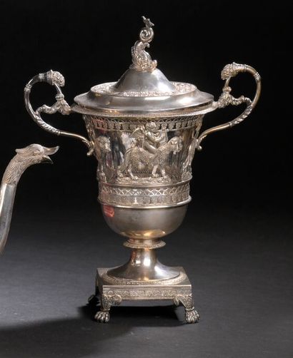 PARIS, 1819-1838
Drageoir couvert en argent...