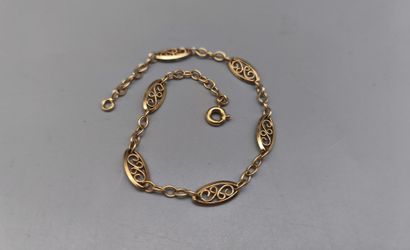 Yellow gold filigree mesh bracelet (eagle)
Weight...