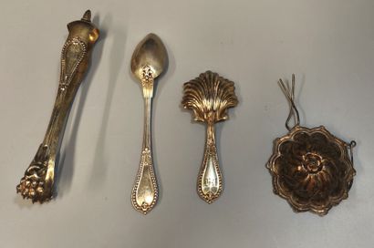 Vermeil tea service, Minerve hallmark
Decorated...