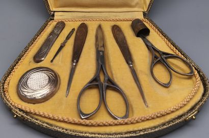 Twelve-piece tortoiseshell-style bakelite...