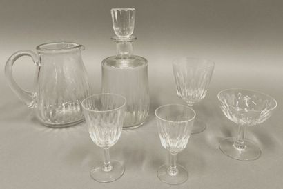 BACCARAT : partie de service de verres en...