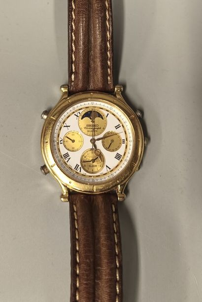 SEIKO 
Men's chronograph watch model 7T36...