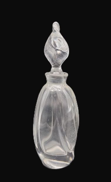 DAUM France
Flacon à parfum en cristal torsadé....