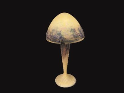 FRENCH GLASS
Glass paste lamp
Marbled decoration...
