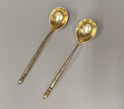 RUSSIA, 19th century
Two small vermeil spoons...