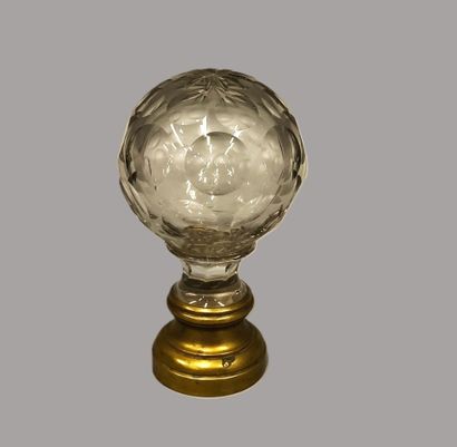 Cut glass staircase ball with round pastille...