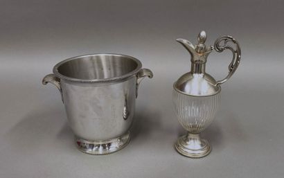 ETAINS DU MANOIR
Two-handled polished pewter...