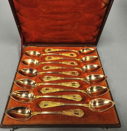 Suite of 12 vermeil (800°/°°°) coffee spoons...