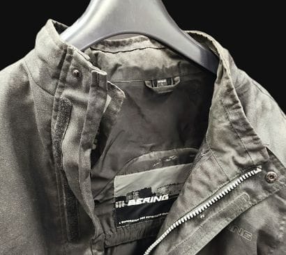Motorcycle clothing size L :
- Kartsup red...