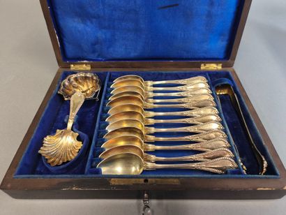 Vermeil tea service, Minerve hallmark
Decorated...