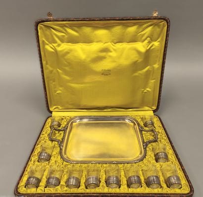 BACCARAT
Metal alcohol service including...