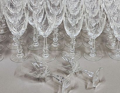 BACCARAT : partie de service de verres en...